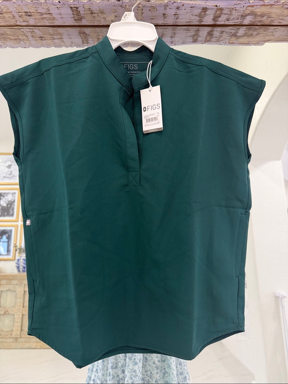 FIGS NWT Teal Green Cap-Sleeve Split-Neck Scrub Top